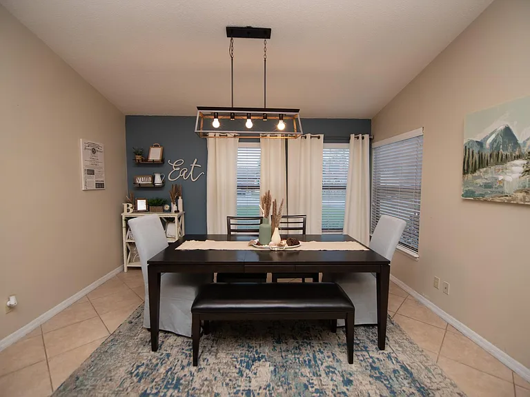 700 Columbus Way — Photo 4