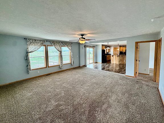 2nd image of 303 Sunnydale Ct