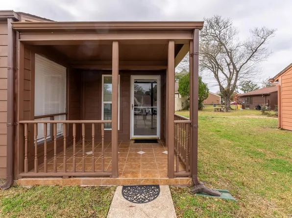 23 Townhouse Ln #23, Trinity, TX 75862