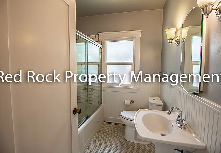 812 W 25th Ave — Photo 9