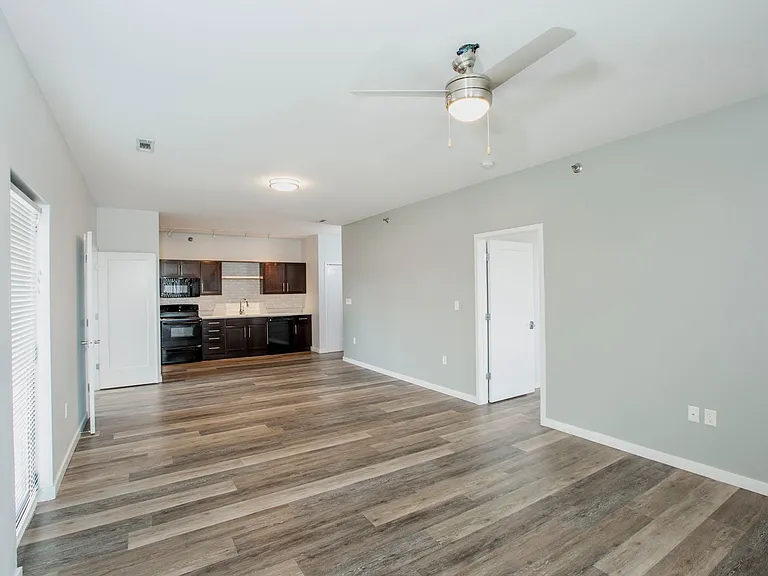 River Rock Apartments — Photo 36