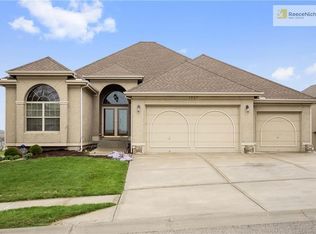 1227 Kettering Ln, Raymore, MO 64083