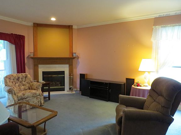 3rd image of 3613 Preakness Ln