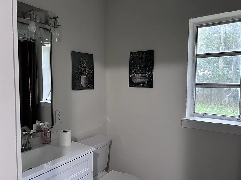 3035 W University Ave — Photo 10