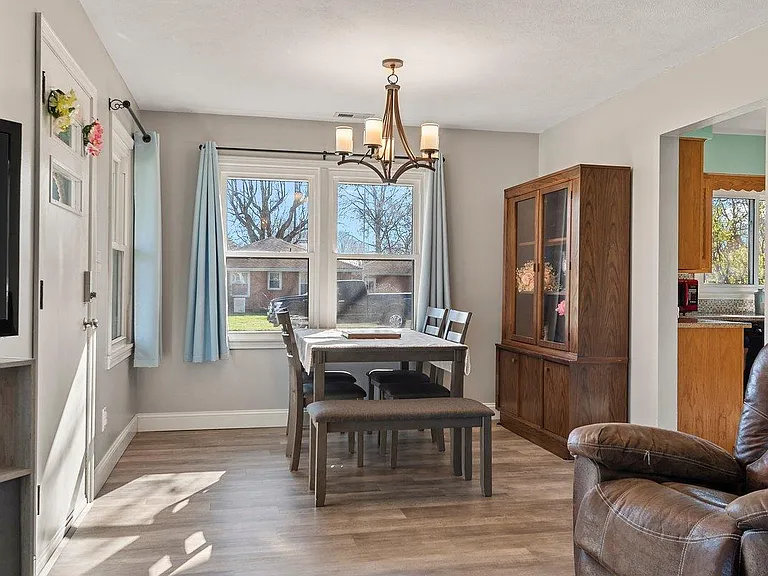507 E Gibson St — Photo 8