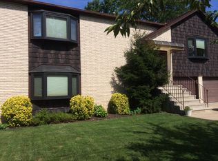 3219 Dubuque Ave, Des Moines, IA 50317