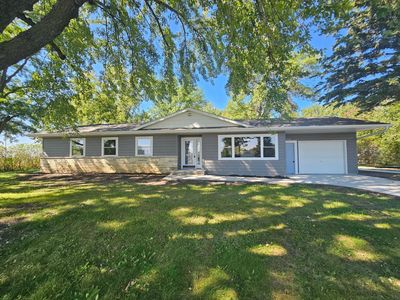 1060 Dale St SW, Hutchinson, MN, 55350