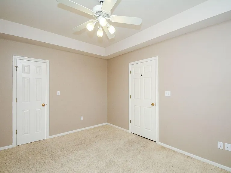 2022 Fairview Ave — Photo 32