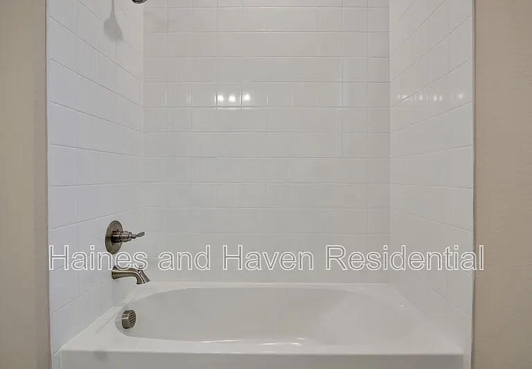 3324 Chicory Ct — Photo 28