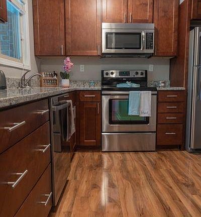 3rd image of 2520 Bradford Sq