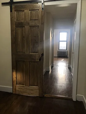 Rented by Urban Real Estate Property Group Inc | media 10