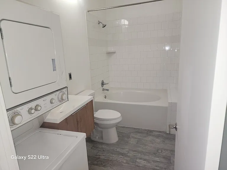 312 W 5th St #219 — Photo 9