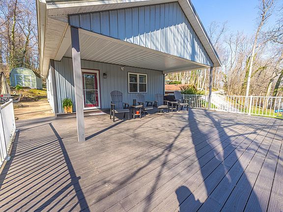 2nd image of 1229 N Idlewild Lake Rd