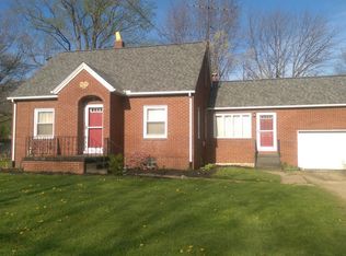 39 S Main St, Marshallville, OH 44645