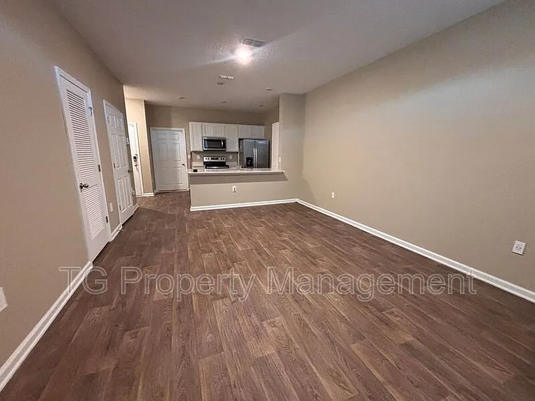 903 Rivertree Pl — Photo 11
