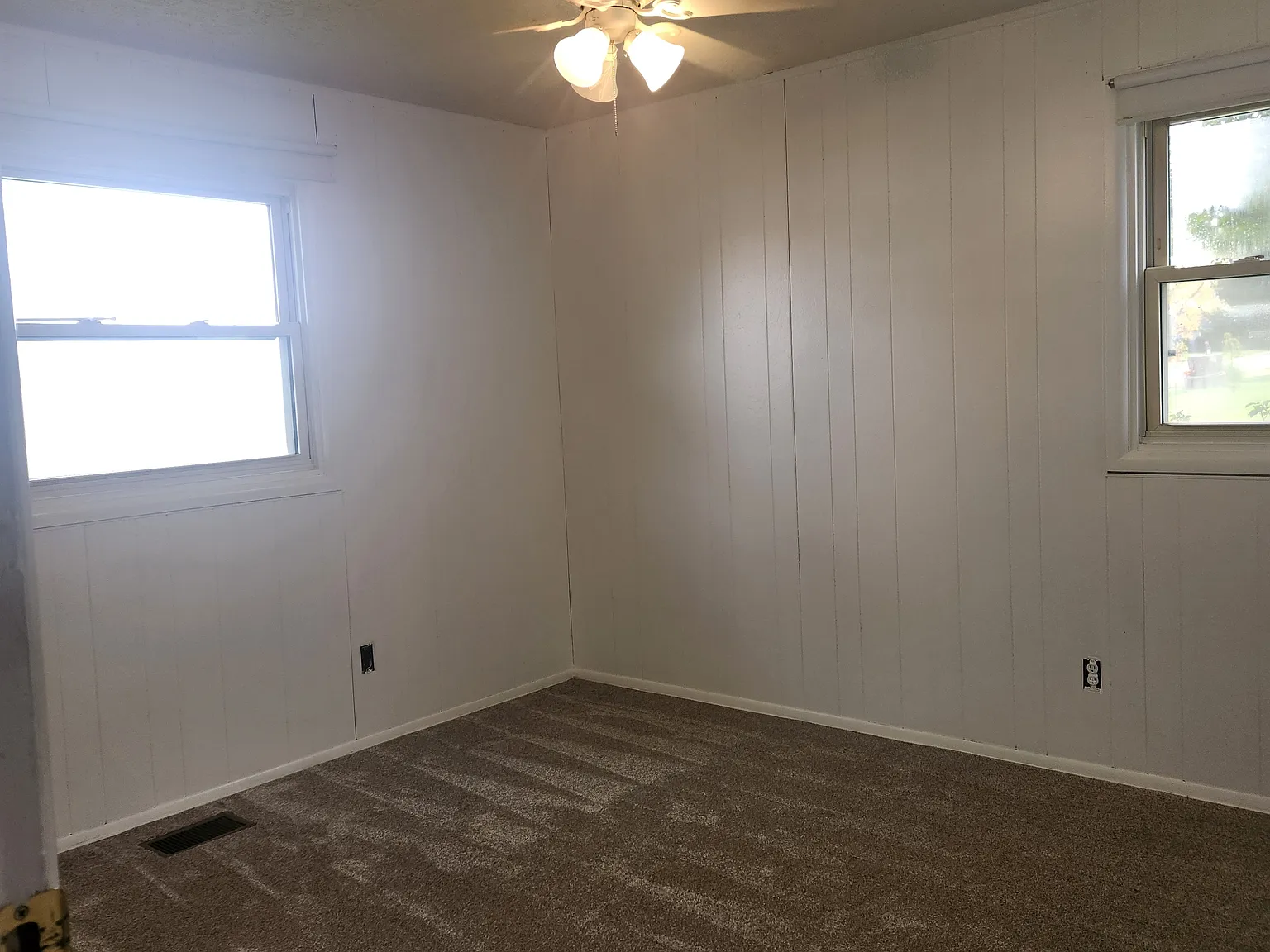 3 bed, 1075 sqft, $1,650 — Photo 2