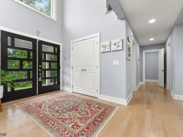 98 King George Rd, Warren Twp., NJ 07059