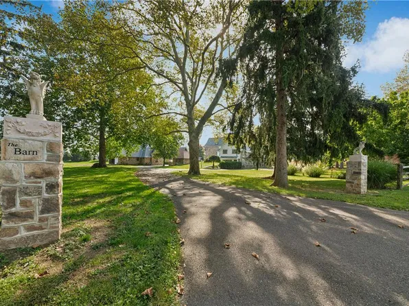 5371 Landis Mill Rd, Bethlehem, PA 18015