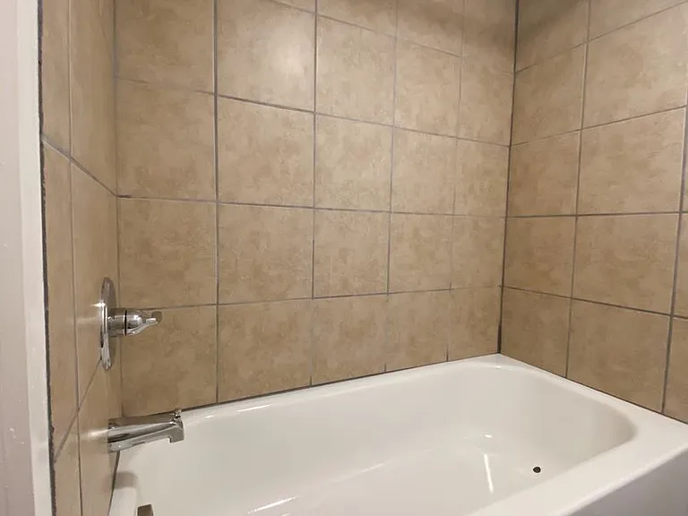 2113 Angier Ave — Photo 9