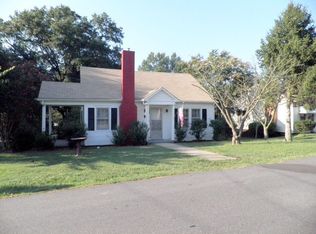 618 W Congress St, Lincolnton, NC 28092
