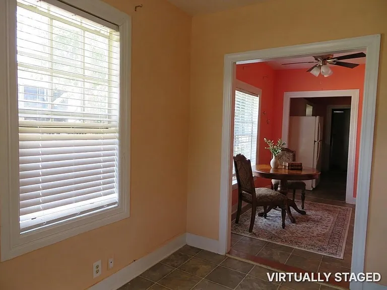 422 Mill Ave — Photo 17