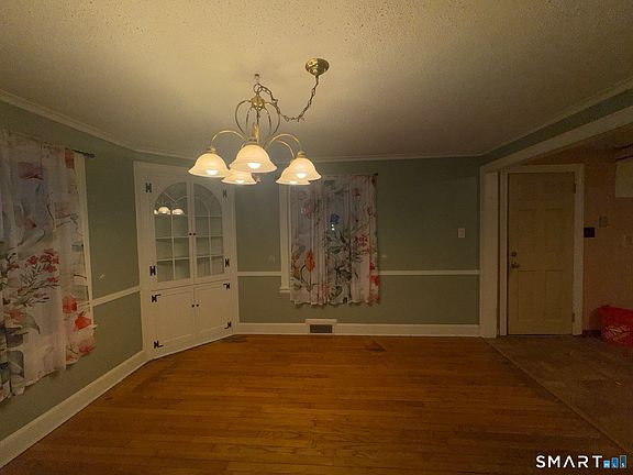 5th image of 81 Lancaster Road