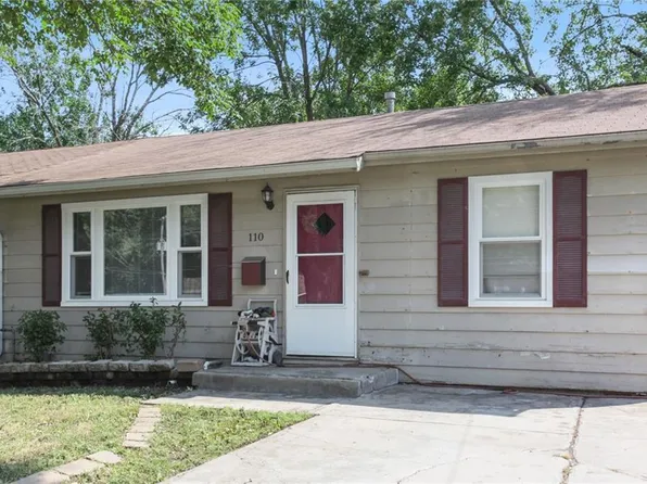 108&110 S Annie St, Olathe, KS 66061