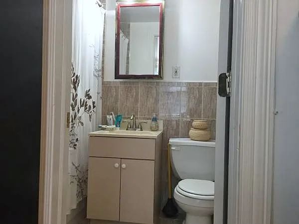556 2nd St #1 — Photo 7