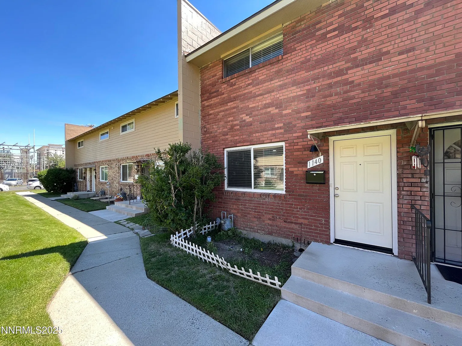 1140 S Curry St photo 1