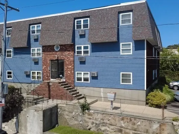 464 Bank St APT 5, Fall River, MA 02720