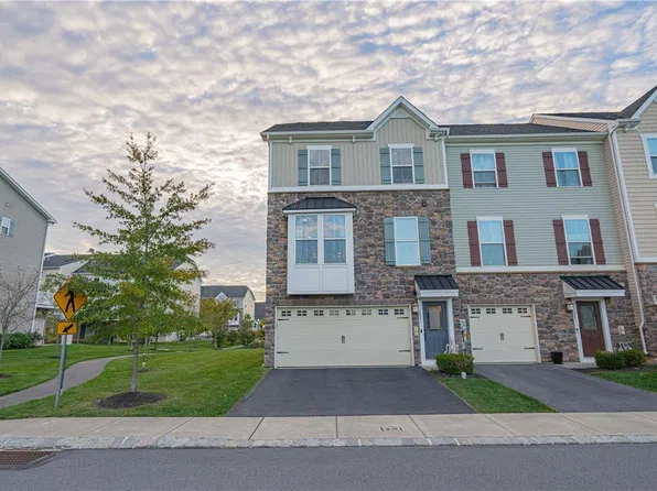 2293 Raya Way, Easton, PA 18045