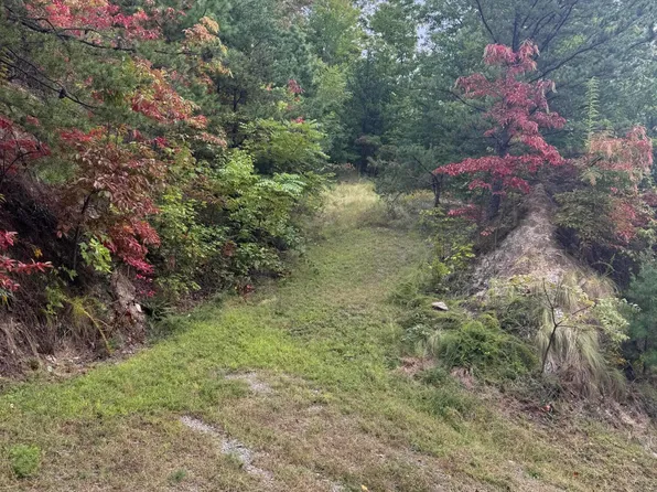 49 Enclave Park Way, Sevierville, TN 37862