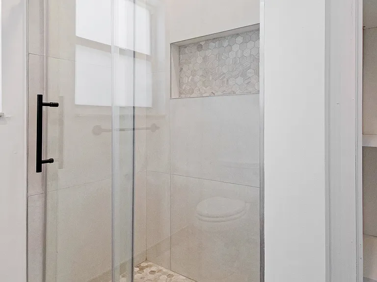 1680 SW 14th Dr — Photo 32