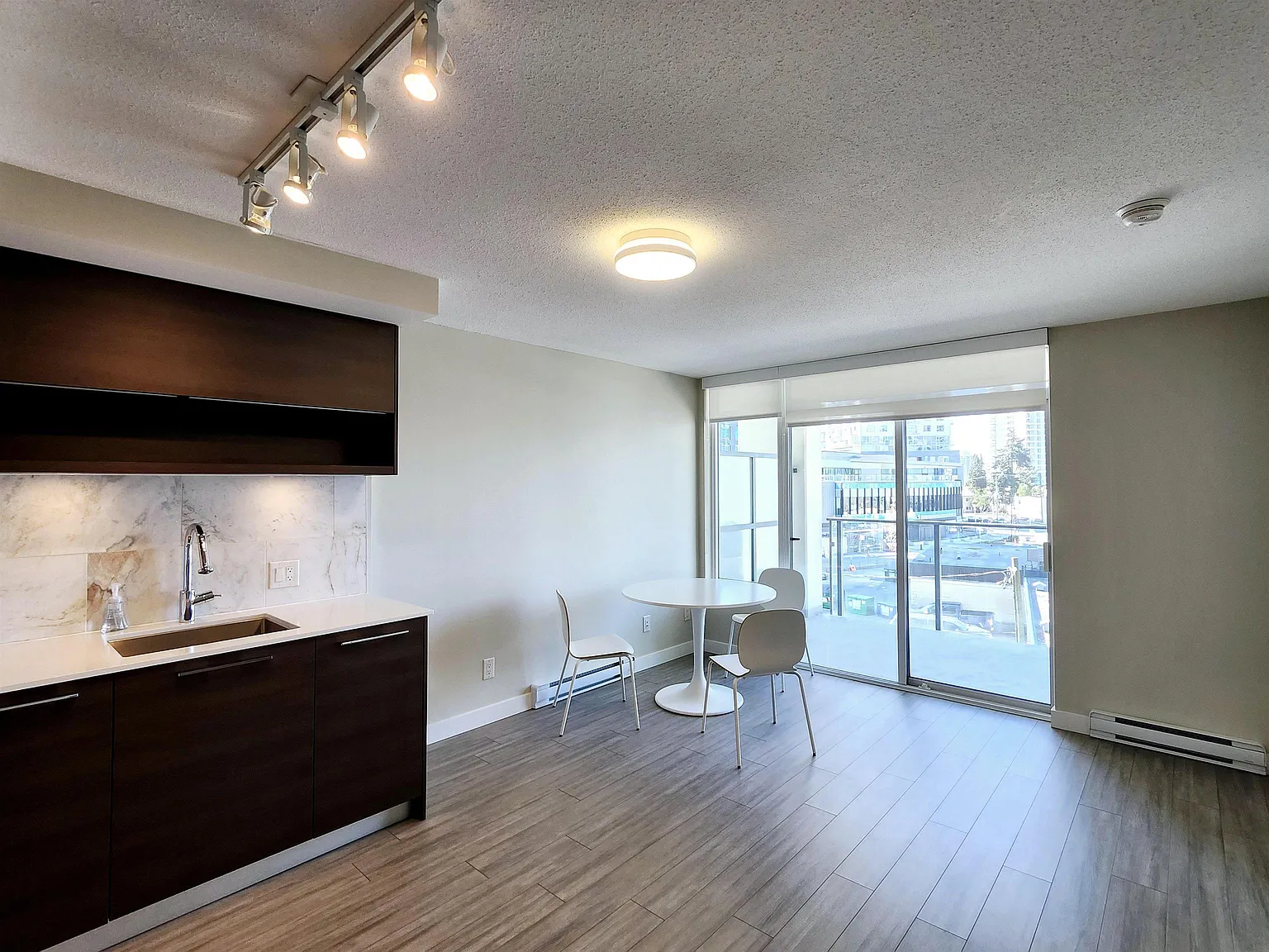 1 bed, 604 sqft, $2,000 — Photo 2