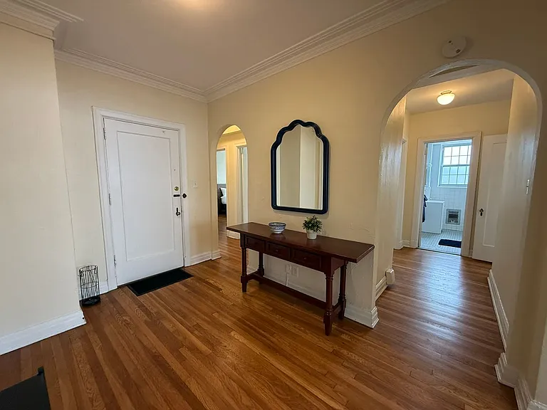 New King Edward Apartments — Photo 392
