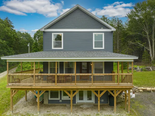 857 Island Avenue, Long Island, ME 04050