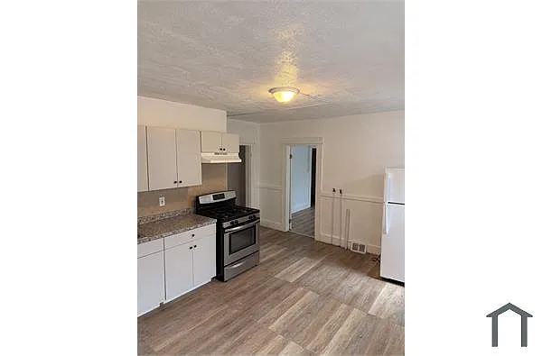 Building Photo - 1606 Barnum Ave #1