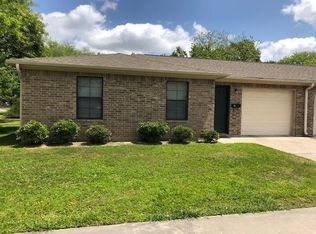 6116 Willis St APT A, Groves, TX 77619