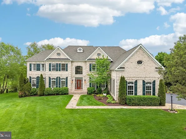 16720 Falconhurst Dr, Purcellville, VA 20132