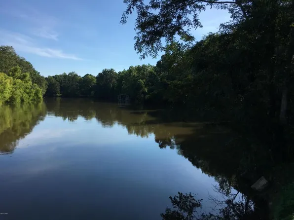 Lake Grove Rd, Wewahitchka, FL 32465