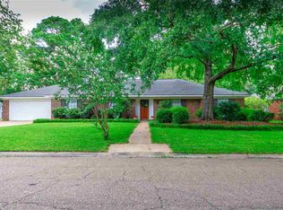 144 Westlake Dr, Brandon, MS 39047