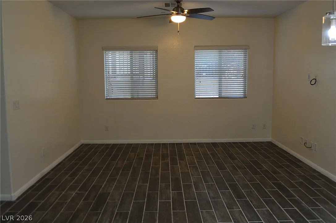 3 bed, 2.5 bath, 1642 sqft, $1,850 — Photo 3