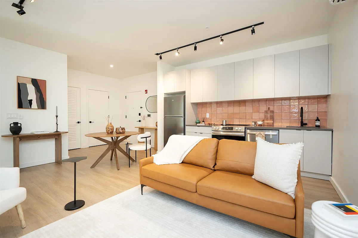 328 Pacific Avenue 104