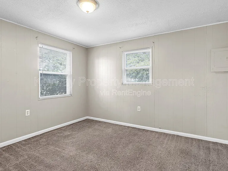 116 Argyle Ave #B — Photo 11