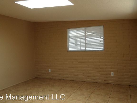 2nd image of 4902 N Sunrise Ave