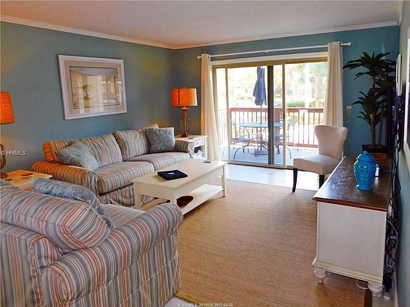 3rd image of 9 Tanglewood Dr APT 1001