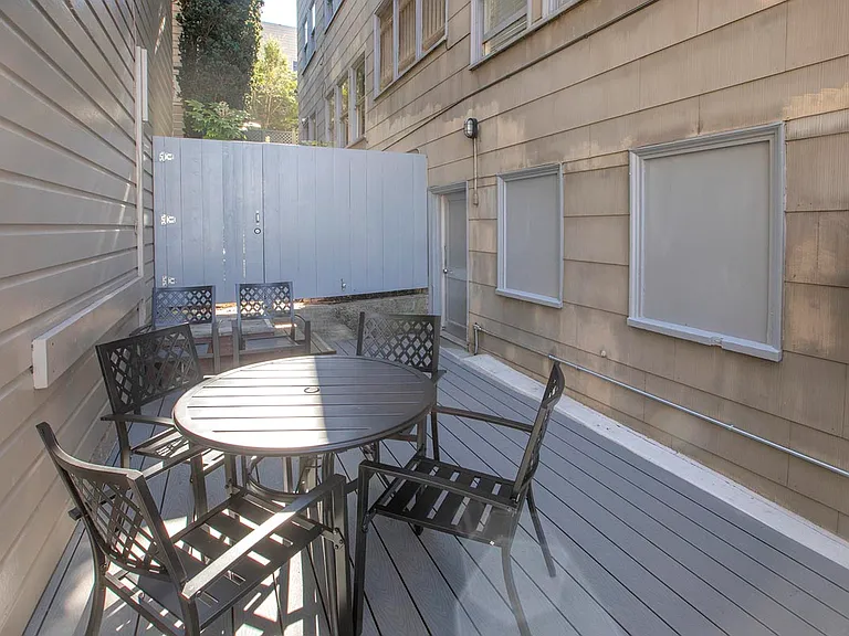 2754 Pierce St #7 — Photo 25