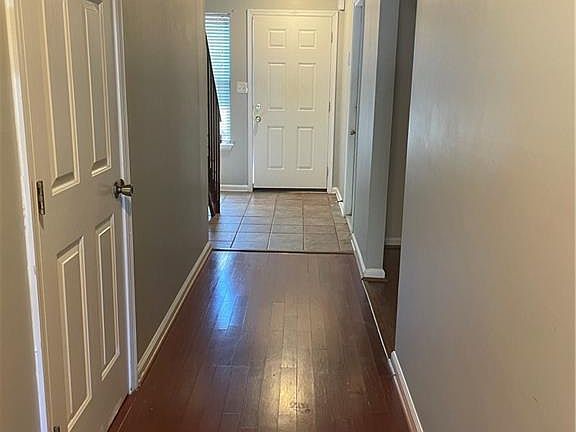 3rd image of 253 Mannings Ln