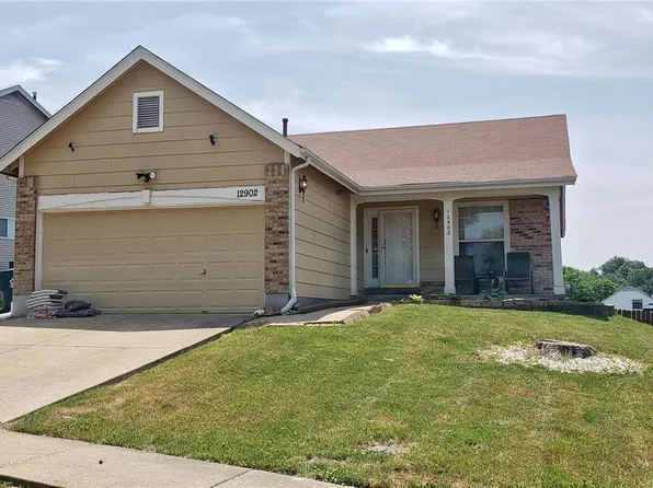 12902 High Crest St, Florissant, MO 63033