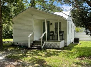 283 SE Douglas Rd, Lulu, FL 32061